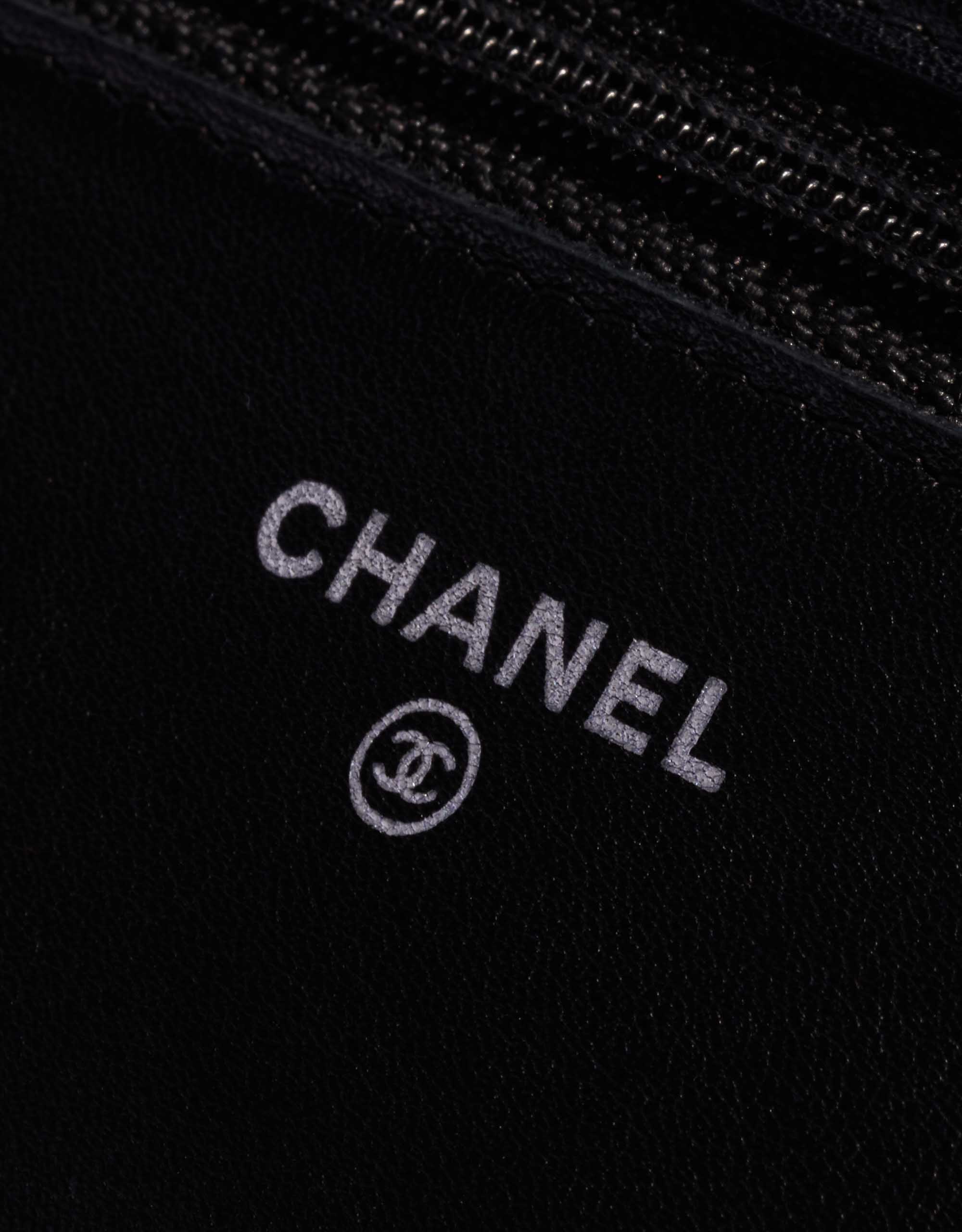Pre-owned Chanel bag Reissue WOC Lamb Black Black Logo | Sell your designer bag on Saclab.com