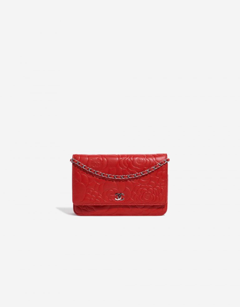 Pre-owned Chanel bag WOC Lamb Camellia Red Red Front | Sell your designer bag on Saclab.com