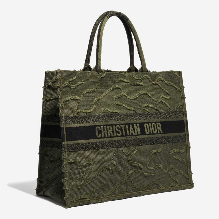 Sac Dior d'occasion Book Tote Large Camouflage Broderie Canvas Green Green Side Front | Vendez votre sac de créateur sur Saclab.com