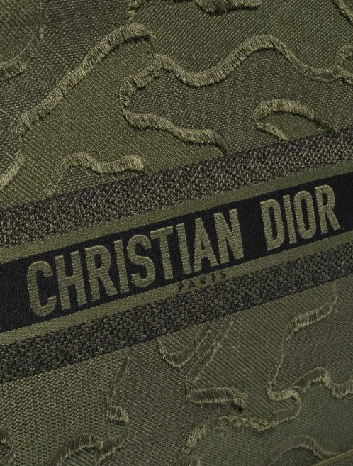 Dior Book Tote Large Camouflage Embroidery Canvas Green Green Detail | Sell your designer bag on Saclab.com