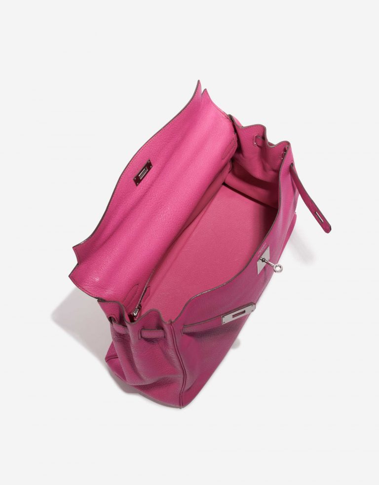 Pre-owned Hermès bag Kelly 35 Chèvre Mysore Rose Shocking Pink Inside | Sell your designer bag on Saclab.com