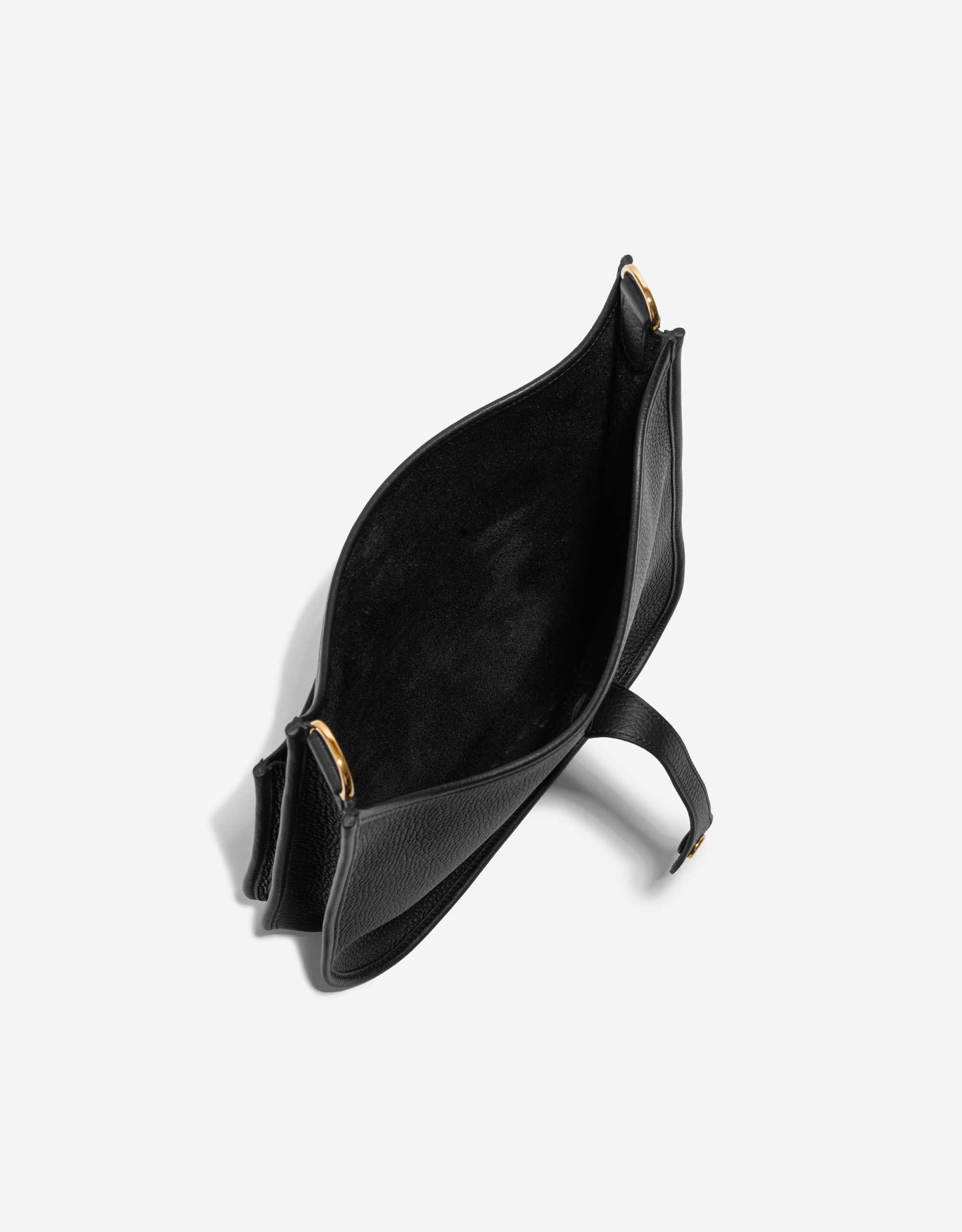 Pre-owned Hermès bag Evelyne 29 Taurillon Clemence Black Black Inside | Sell your designer bag on Saclab.com