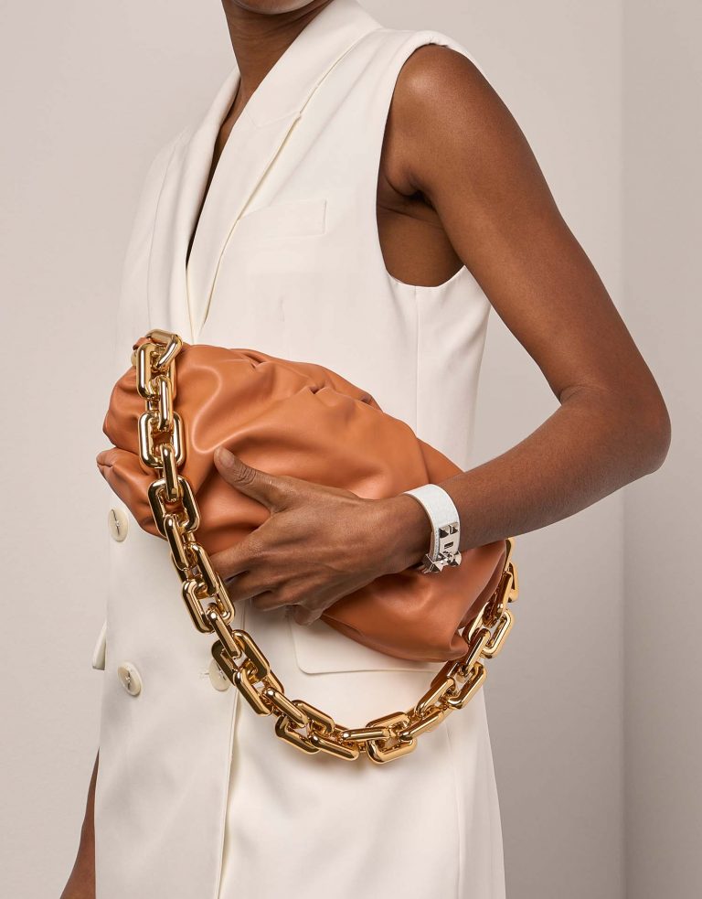 Pre-owned Bottega Veneta bag Chain Pouch Calf Teak Beige Front | Sell your designer bag on Saclab.com
