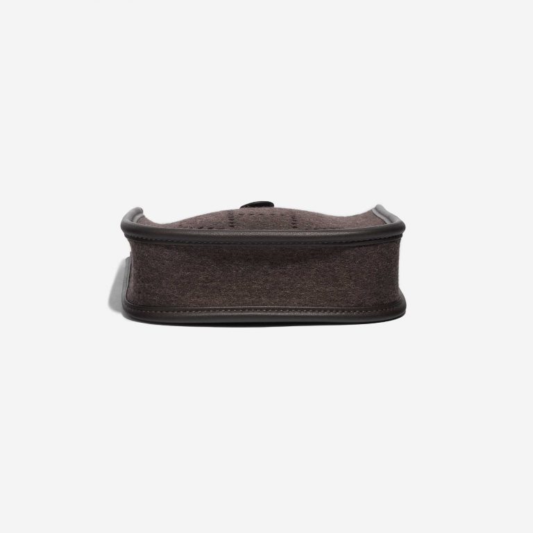 Pre-owned Hermès bag Evelyne 16 Felt / Swift Ebène Brown Bottom | Sell your designer bag on Saclab.com