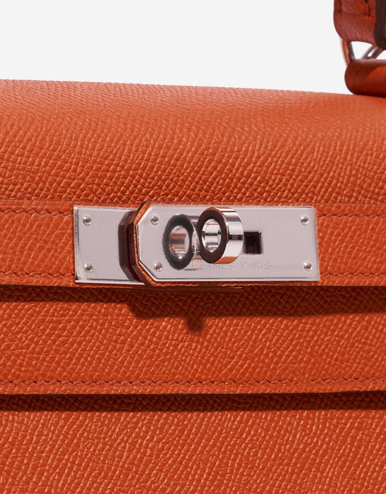 Pre-owned Hermès bag Kelly 28 Epsom Terre Battue Orange Closing System | Sell your designer bag on Saclab.com