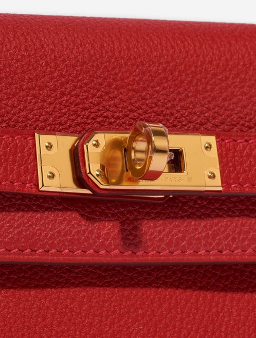 Pre-owned Hermès bag Kelly 25 Togo Rouge Casaque Red Closing System | Sell your designer bag on Saclab.com