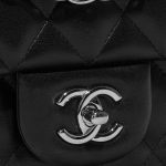 Chanel Timeless Jumbo Lamb Black Black Closing System | Sell your designer bag on Saclab.com