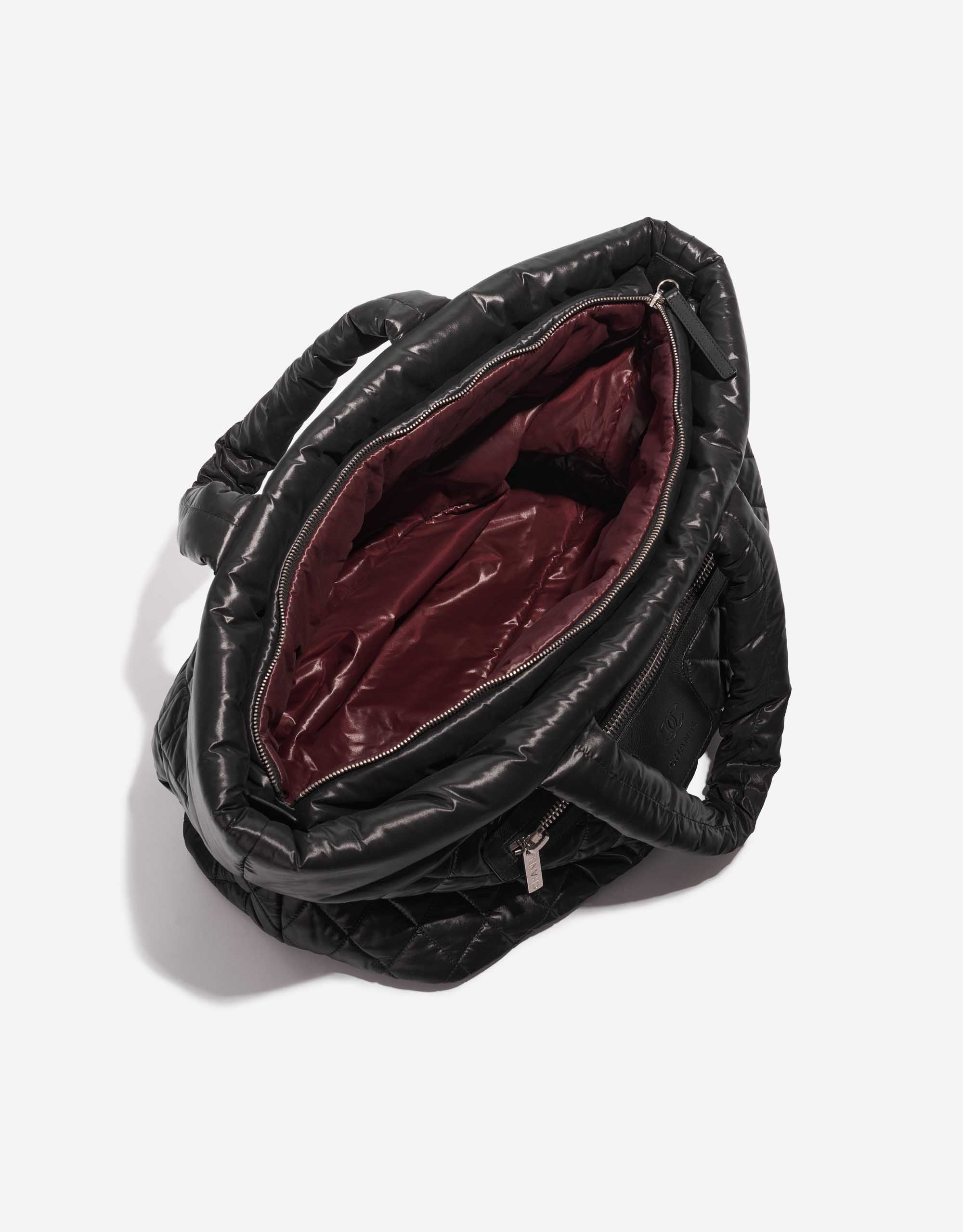 Pre-owned Chanel bag Cocoon Shopper Synthetic Black Black Inside | Sell your designer bag on Saclab.com