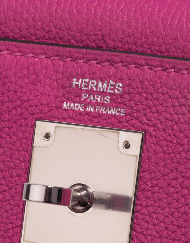 Pre-owned Hermès bag Kelly 28 Togo Rose Pourpre Pink Logo | Sell your designer bag on Saclab.com