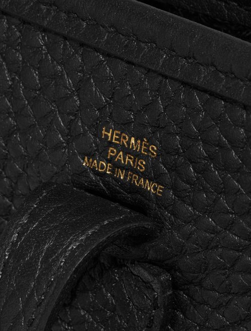 Sac Hermès d'occasion Evelyne 16 Taurillon Clémence Noir Logo Noir | Vendez votre sac de créateur sur Saclab.com