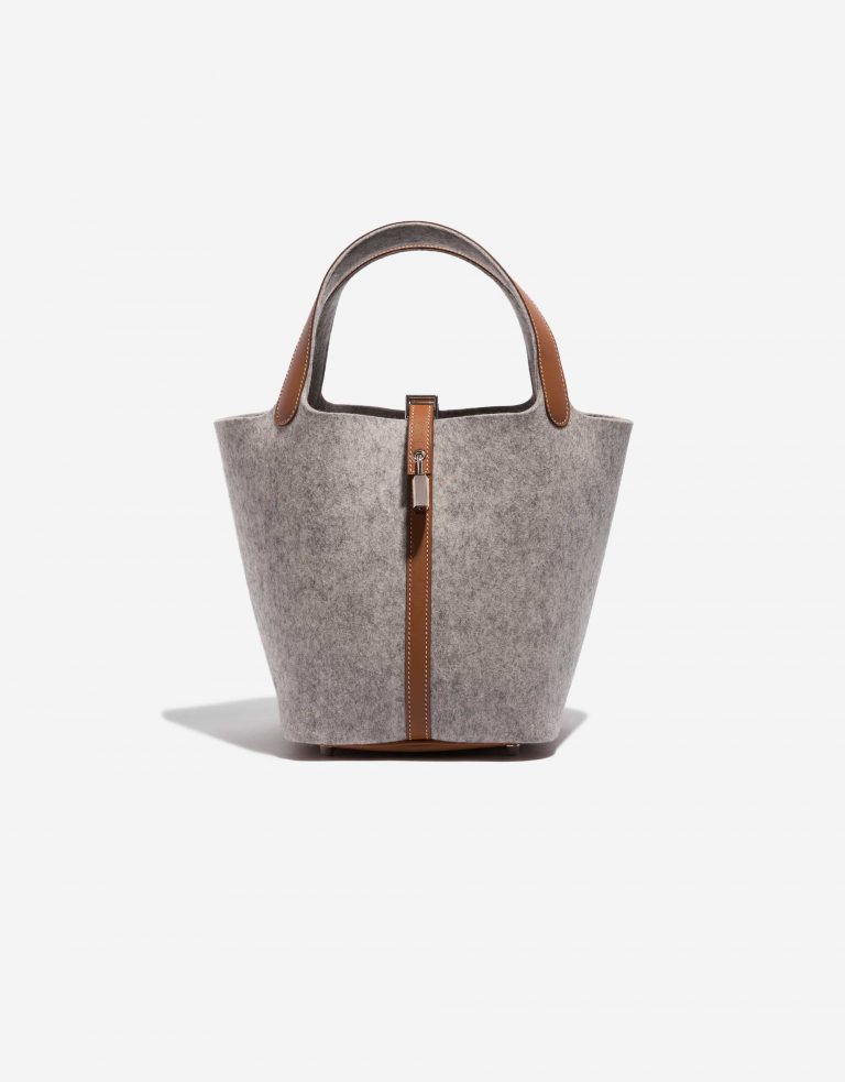 Pre-owned Hermès bag Picotin 22 Felt Gris Clair / Gold Gold Front | Sell your designer bag on Saclab.com