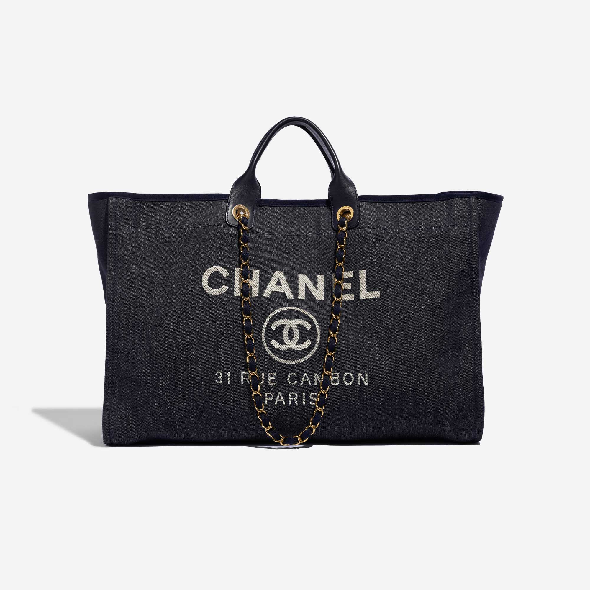 Gebrauchte Chanel Tasche Deauville Maxi Denim Blue Blue Front | Verkaufen Sie Ihre Designer-Tasche auf Saclab.com
