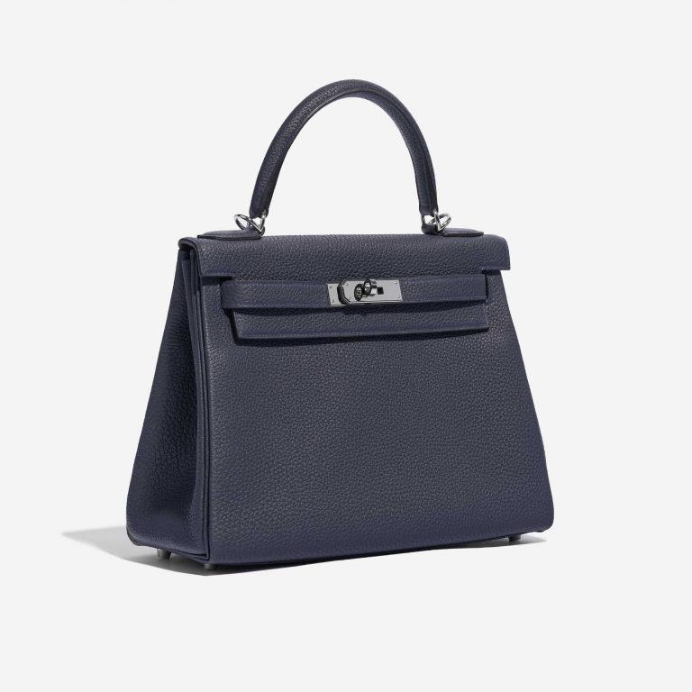 Pre-owned Hermès bag Kelly 28 Togo Blue Nuit Blue Side Front | Sell your designer bag on Saclab.com