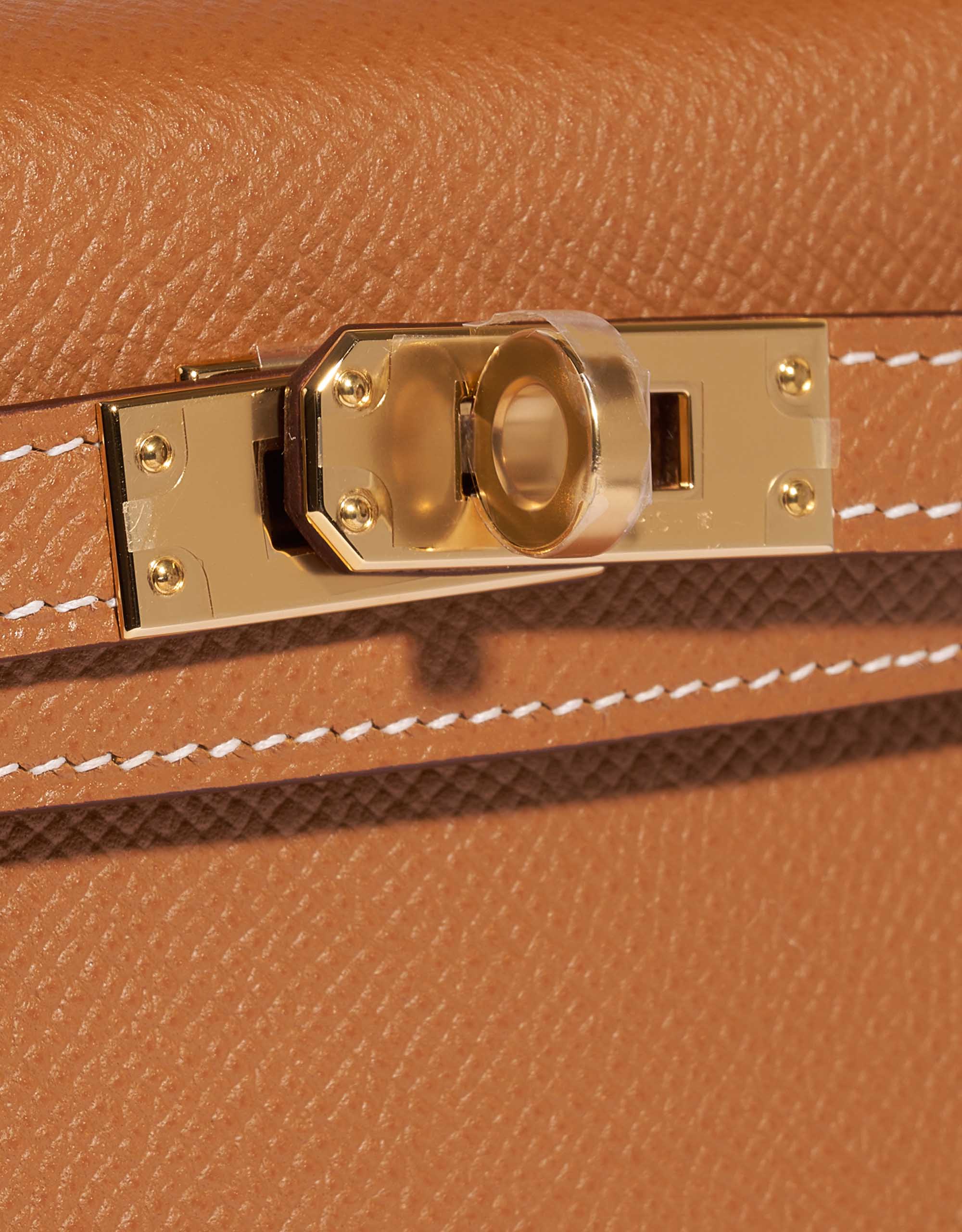 Gebrauchte Hermès Tasche Kelly Mini Epsom Gold Braun Verschluss-System | Verkaufen Sie Ihre Designer-Tasche auf Saclab.com