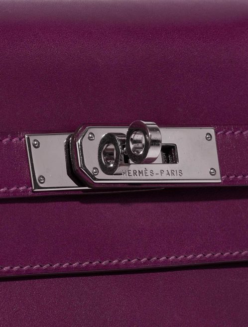 Pre-owned Hermès bag Kelly 35 Swift Anemone Violet Closing System | Sell your designer bag on Saclab.com