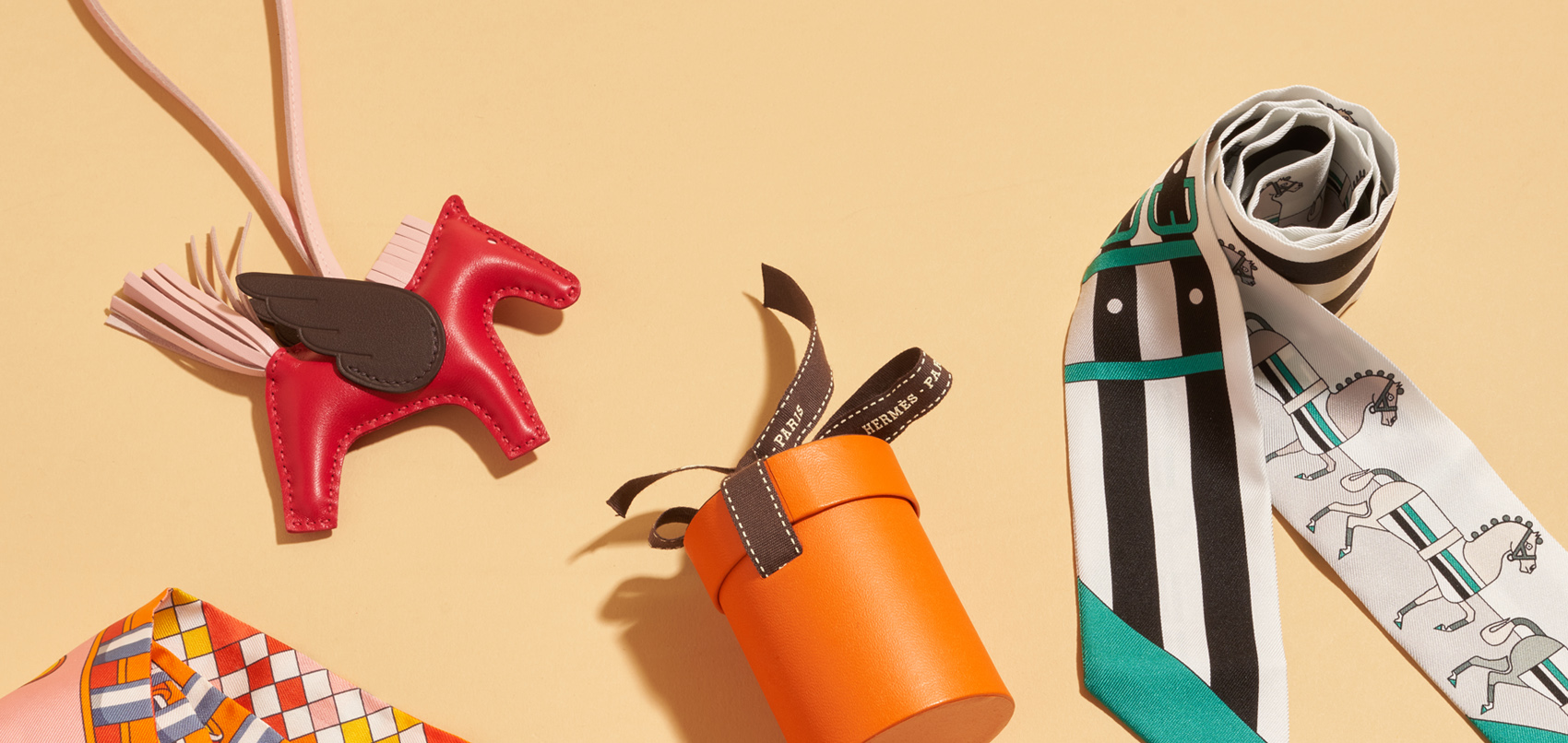 Accessoire-Guide: Die schönsten Taschenanhänger von Hermès