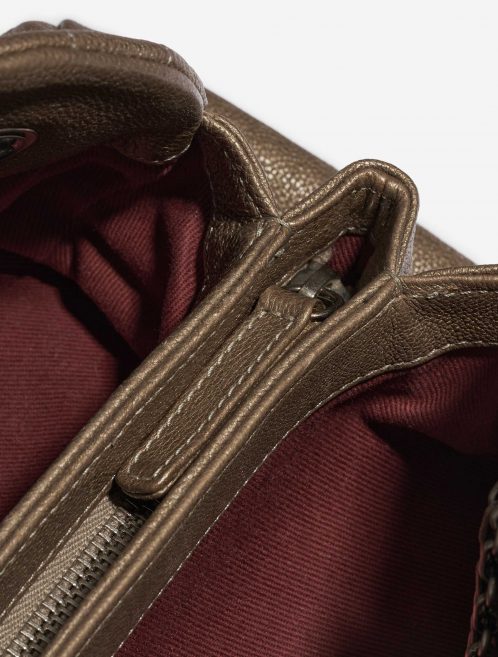 Pre-owned Chanel bag Mademoiselle Medium Calf Khaki Green Closing System | Sell your designer bag on Saclab.com