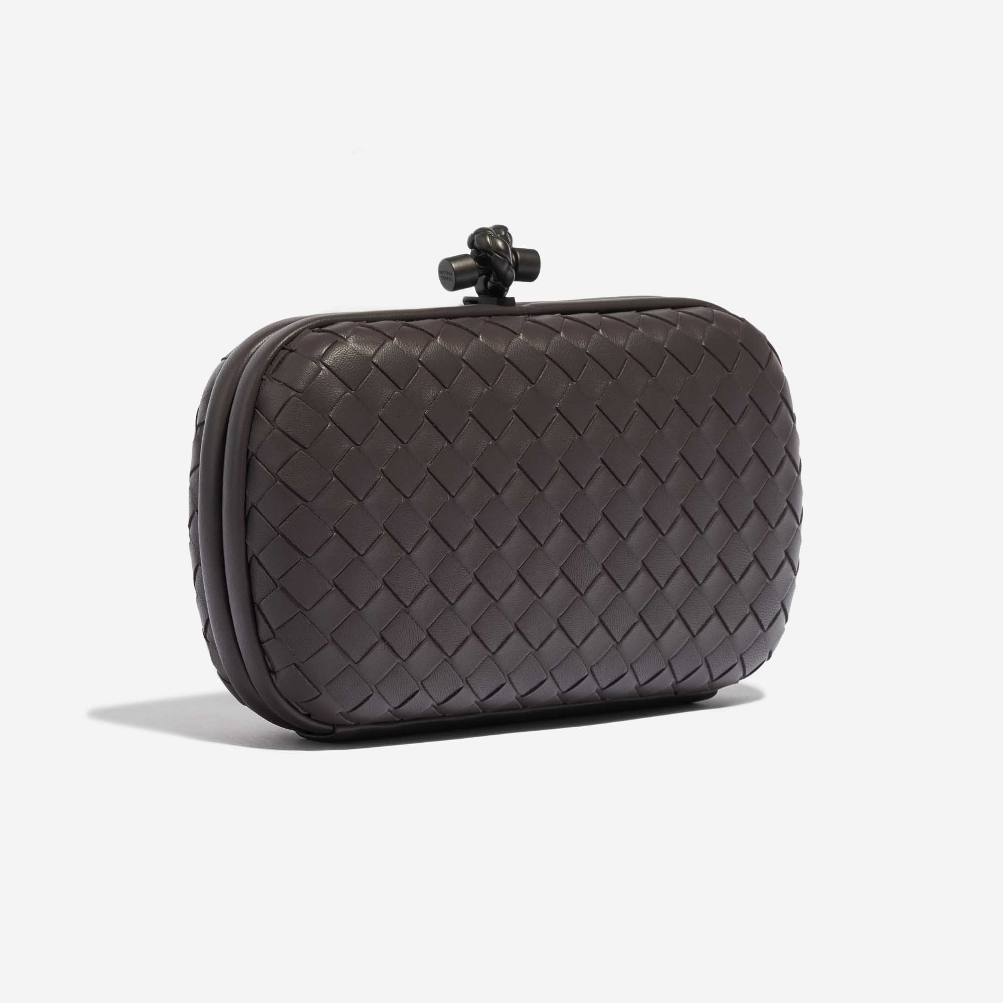 Pre-owned Bottega Veneta bag Knot Chain Clutch Nappa Quetsche Violet Side Front | Sell your designer bag on Saclab.com