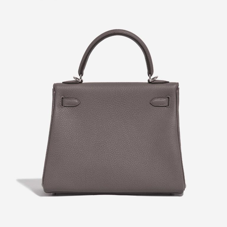 Pre-owned Hermès bag Kelly 25 Togo Etain Grey Back | Sell your designer bag on Saclab.com