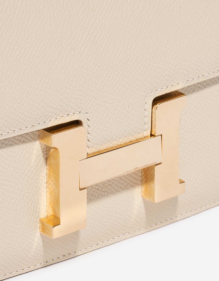 Pre-owned Hermès bag Constance 18 Epsom Craie Beige Closing System | Sell your designer bag on Saclab.com