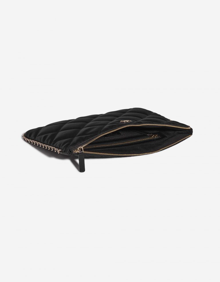 Pre-owned Chanel bag Timeless Clutch Silk Black Black Inside | Sell your designer bag on Saclab.com