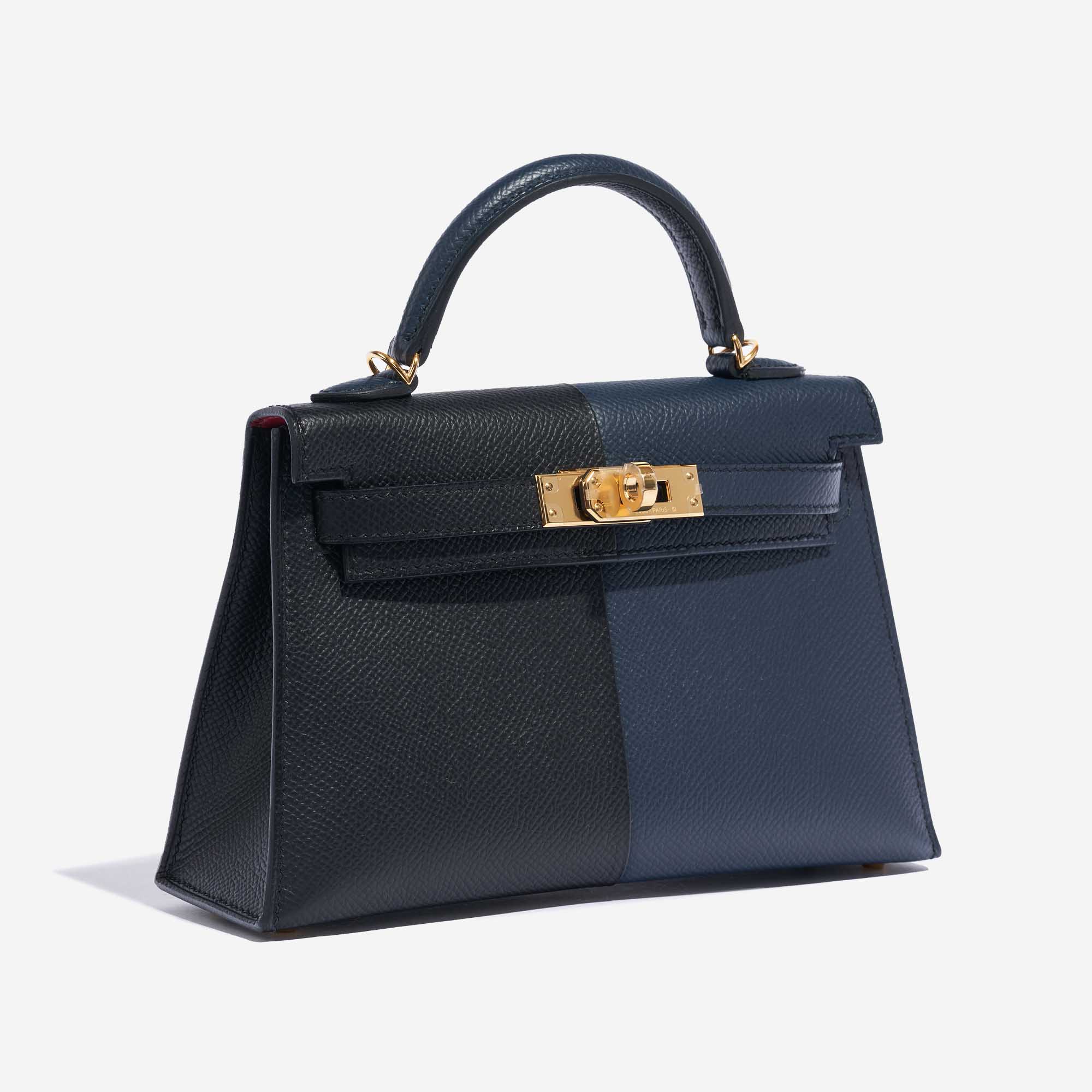 Pre-owned Hermès Tasche Kelly Mini Epsom Blau Indigo / Schwarz / Rouge Casaque Schwarz, Blau Side Front | Verkaufen Sie Ihre Designer-Tasche auf Saclab.com