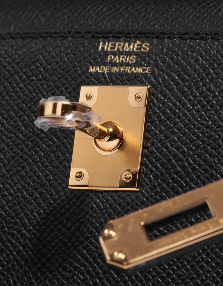 Pre-owned Hermès bag Kelly 25 Epsom Black Black Logo | Sell your designer bag on Saclab.com