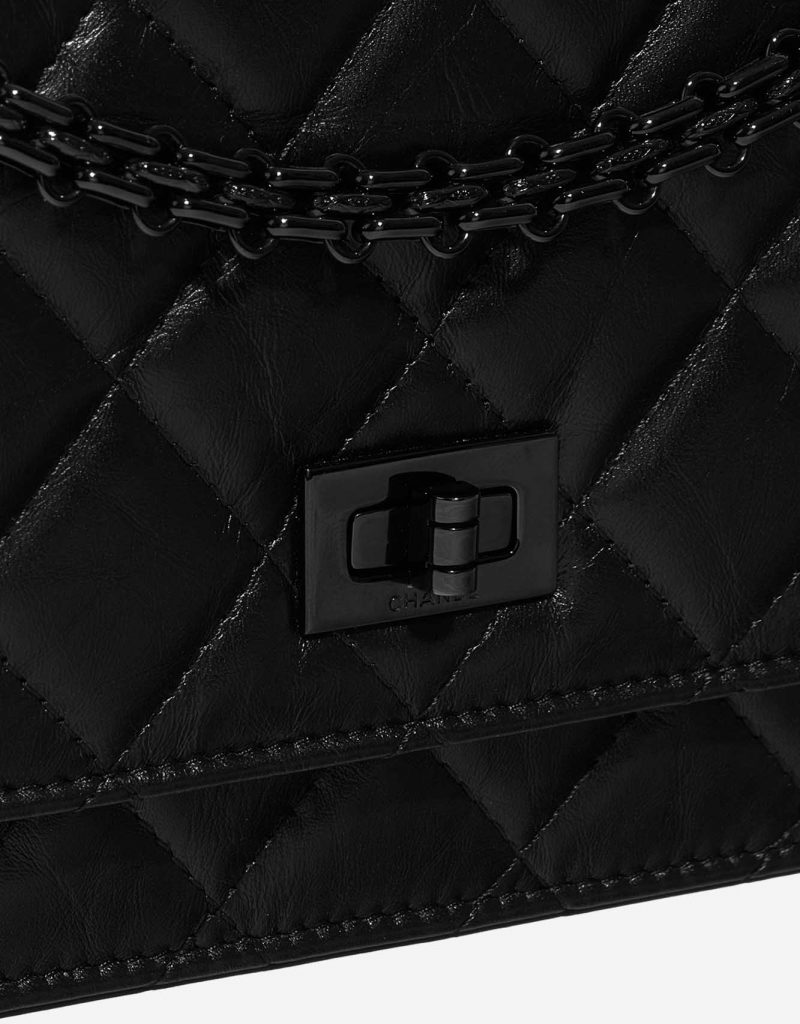 Chanel 2.55 Vs. Classic Flap: Everything You Need To Know | SACLÀB