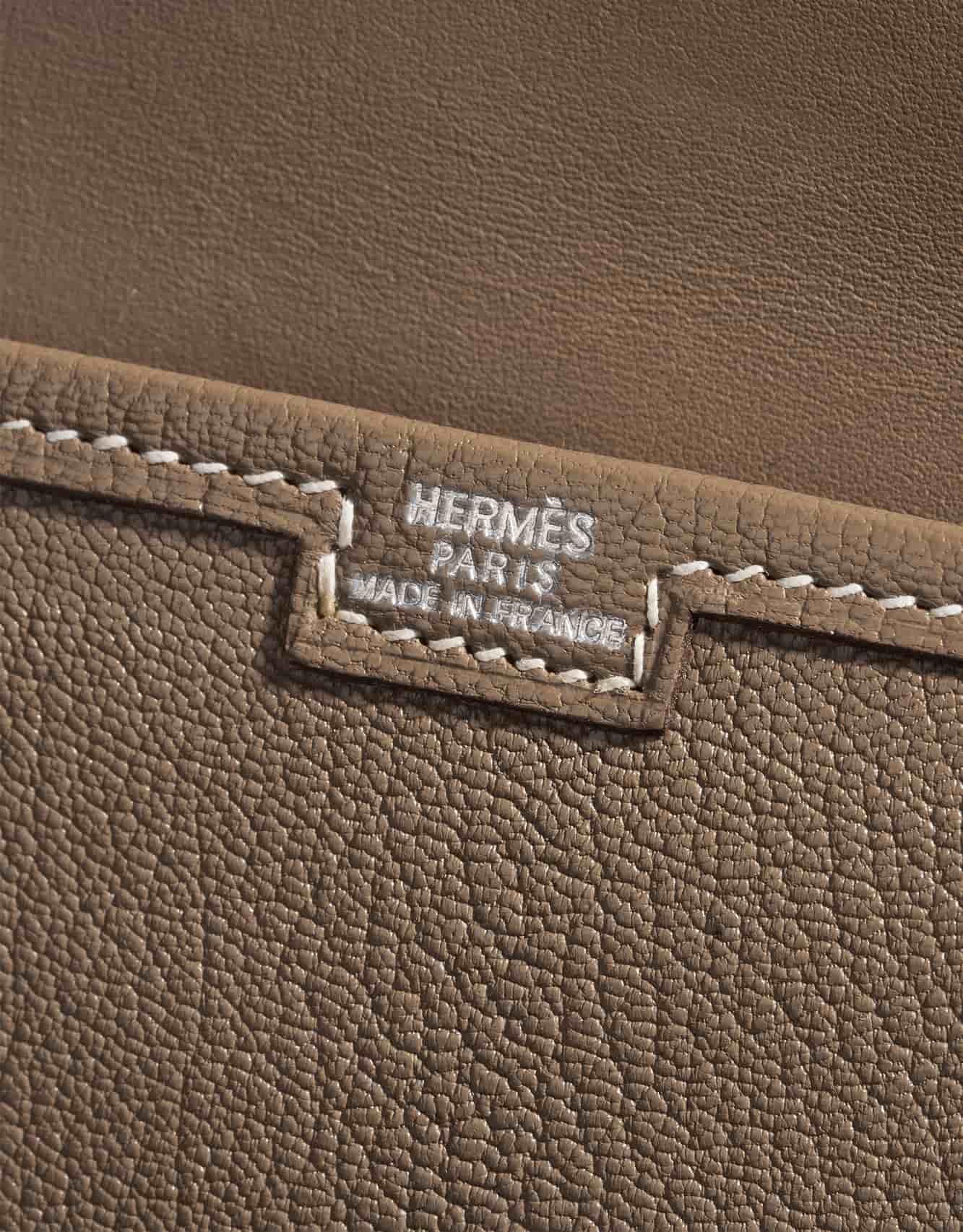 Gebrauchte Hermès Tasche Jige Clutch Mini Chevre Etoupe Brown Logo | Verkaufen Sie Ihre Designer-Tasche auf Saclab.com