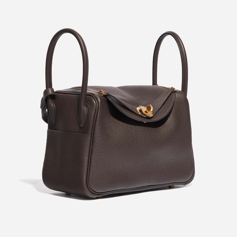 Pre-owned Hermès bag Lindy 26 Clemence Chocolat Brown Side Front | Sell your designer bag on Saclab.com