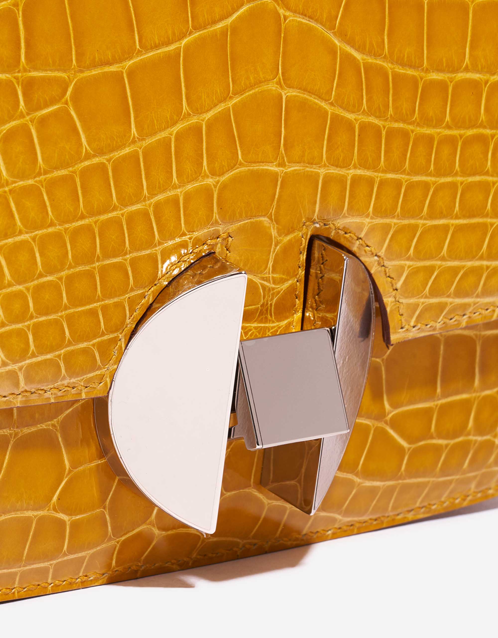 Gebrauchte Hermès Tasche 2002 Alligator Jaune Ambre Gelb Verschlusssystem | Verkaufen Sie Ihre Designer-Tasche auf Saclab.com