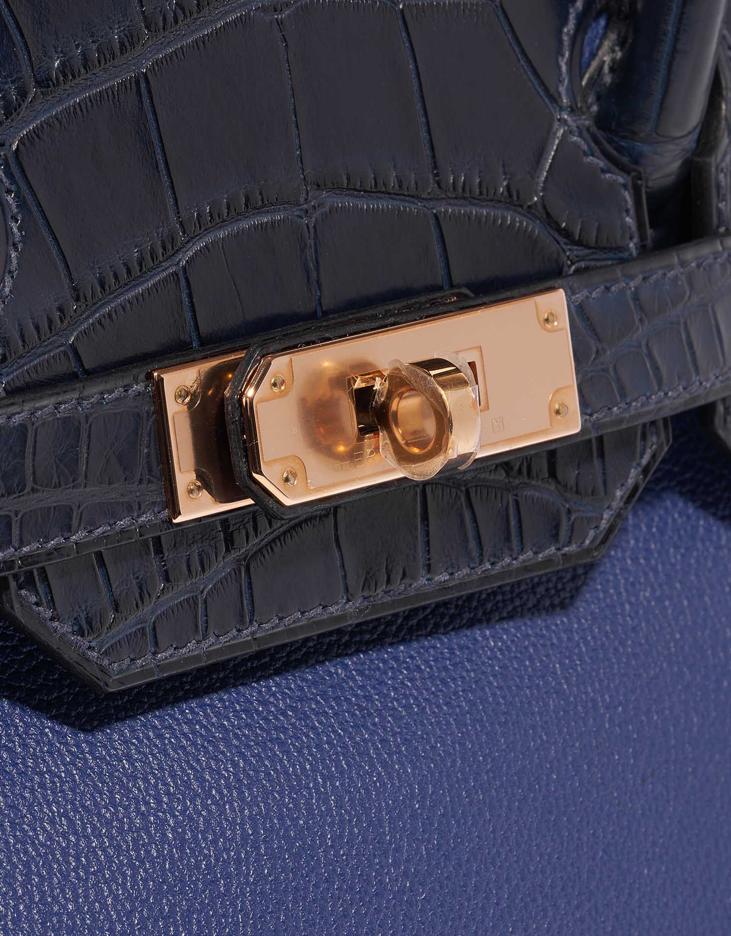 Pre-owned Hermès bag Birkin Touch 30 Matte Alligator / Taurillion Novillo Blue Sapphire / Blue Marine Blue Closing System | Sell your designer bag on Saclab.com