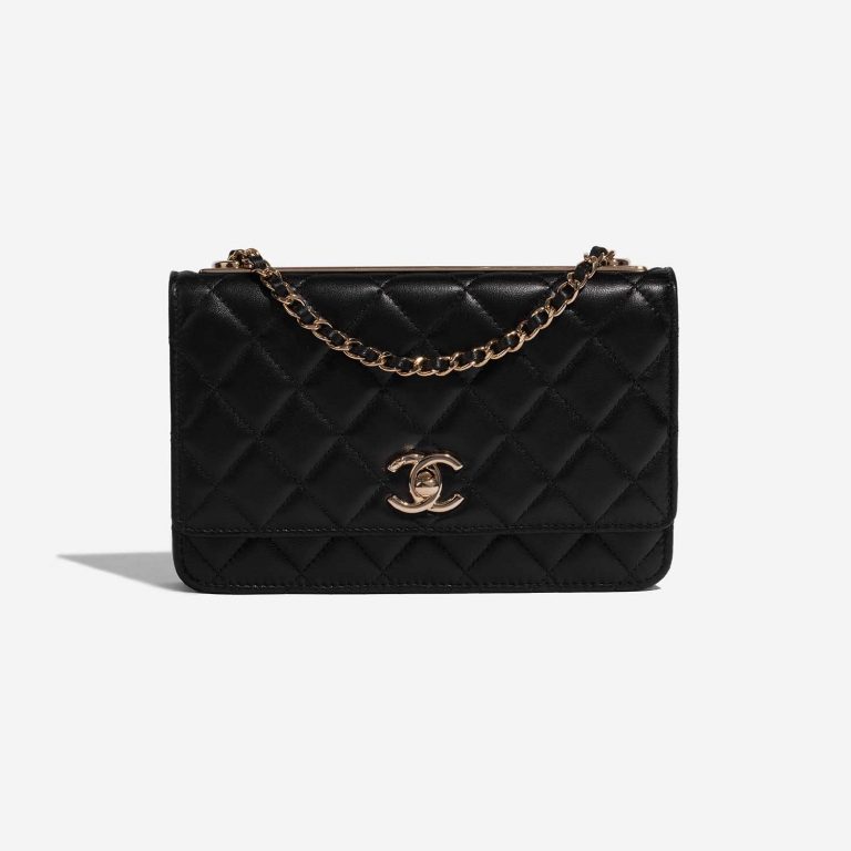 Pre-owned Chanel bag Trendy WOC Lamb Black Black Front | Sell your designer bag on Saclab.com