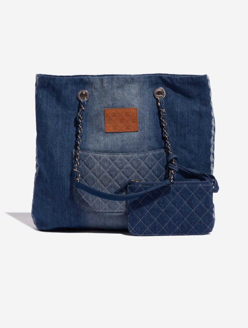 Pre-owned Chanel bag Shopping Tote Denim Blue Blue Front | Sell your designer bag on Saclab.com