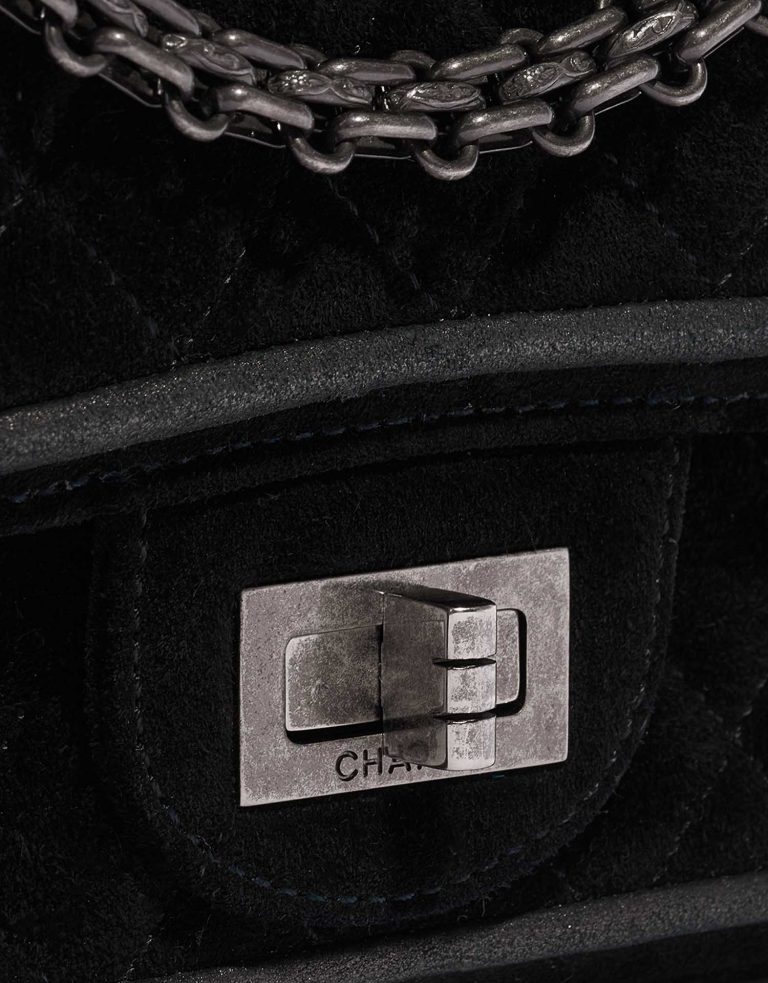 Pre-owned Chanel bag 2.55 Reissue Velvet Black Black Front | Sell your designer bag on Saclab.com