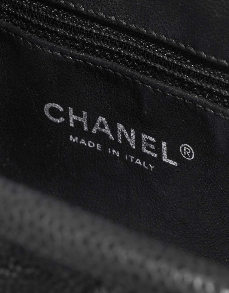 Pre-owned Chanel bag Timeless Clutch Caviar Black Black Logo | Sell your designer bag on Saclab.com