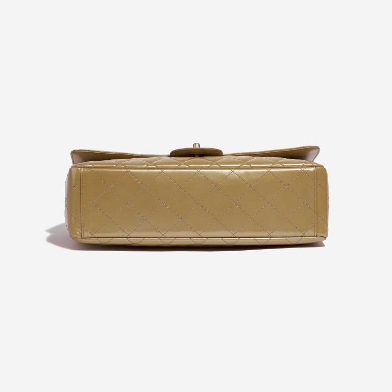 Gebrauchte Chanel Tasche Timeless Maxi Patent Leder Beige Beige Bottom | Verkaufen Sie Ihre Designer-Tasche auf Saclab.com