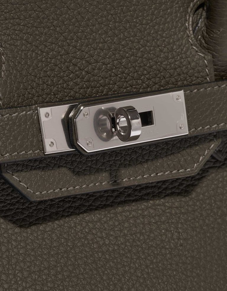 Pre-owned Hermès bag Hermes Birkin 30 Togo Vert Maquis Green Front | Sell your designer bag on Saclab.com