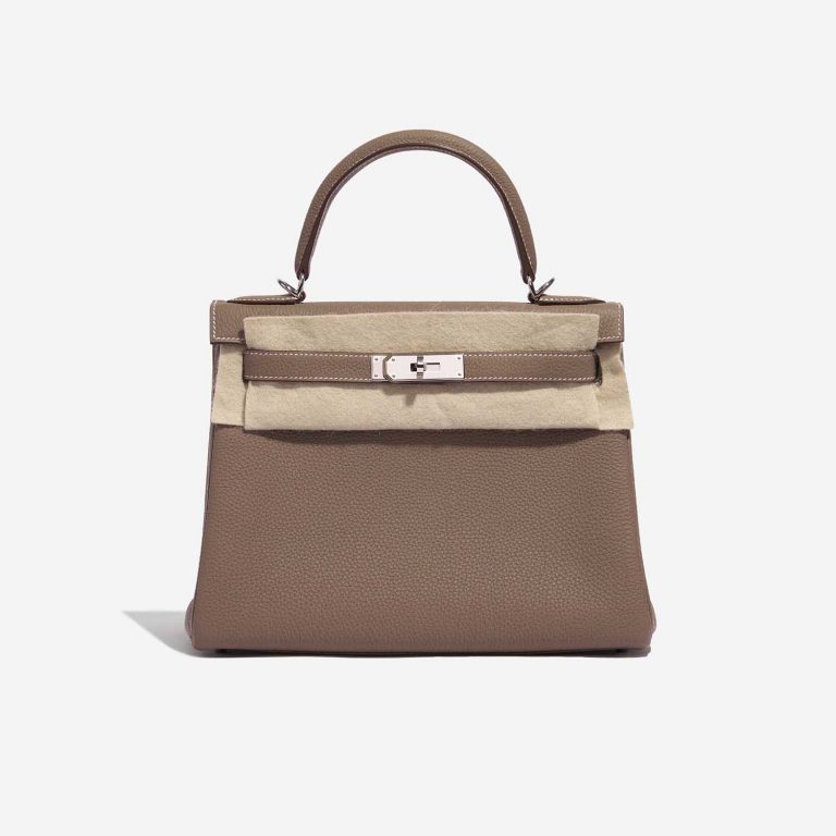 Pre-owned Hermès bag Kelly 28 Togo Etoupe Brown Front Velt | Sell your designer bag on Saclab.com