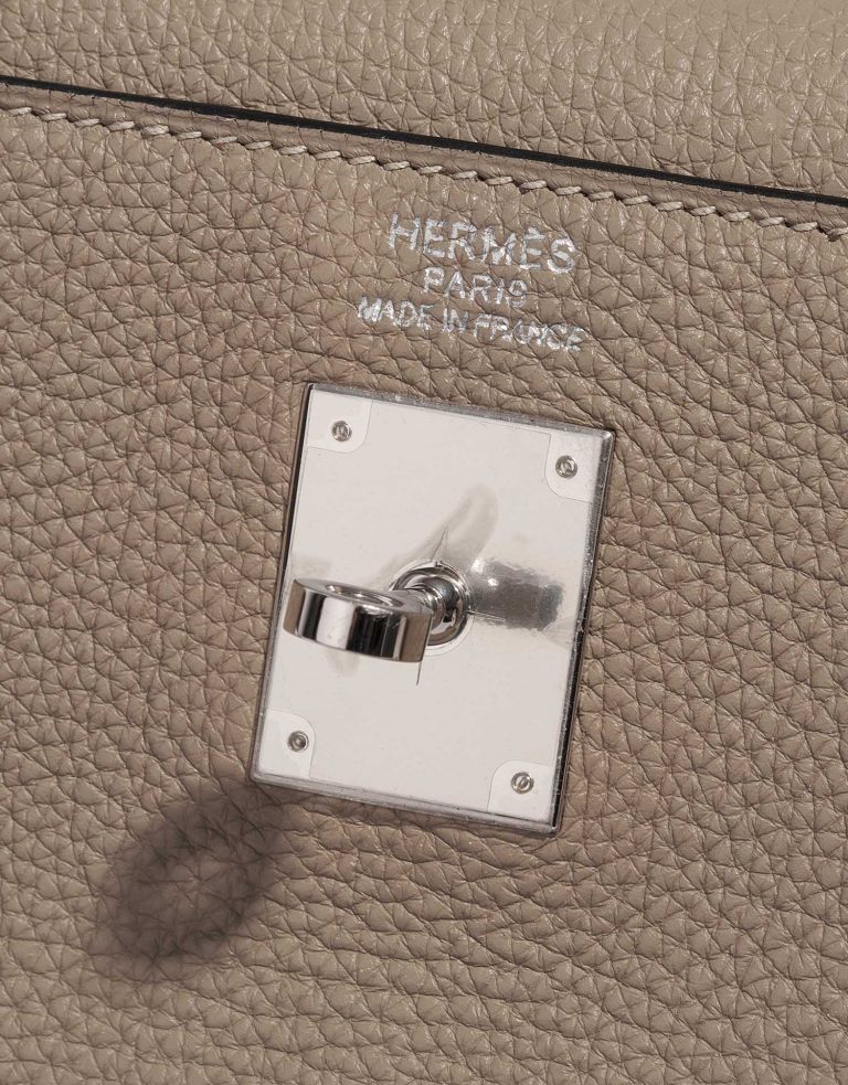 Pre-owned Hermès bag Kelly 35 Togo Gris Tourterelle Beige, Grey Logo | Sell your designer bag on Saclab.com