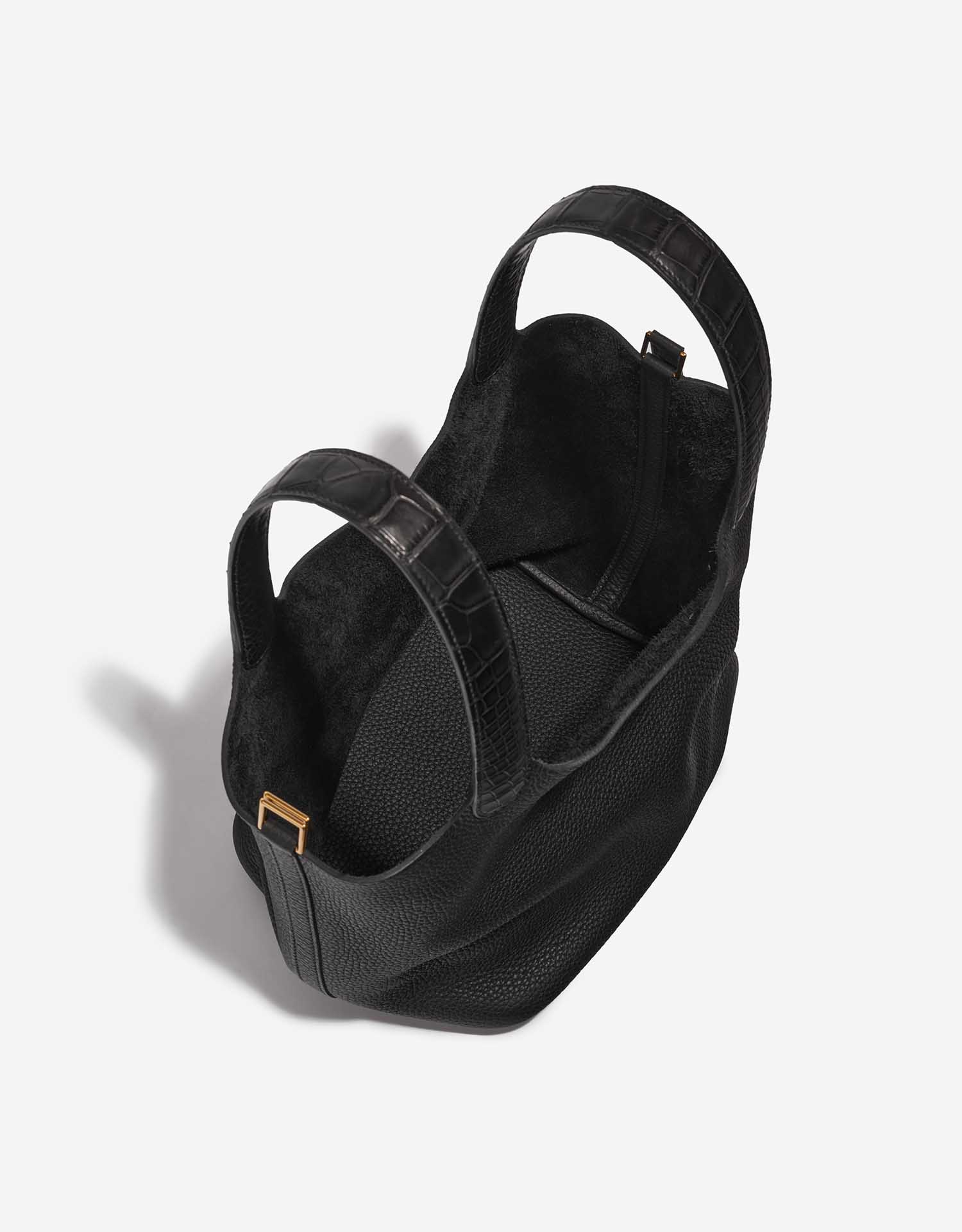 Pre-owned Hermès bag Picotin Touch 22 Clemence / Matte Alligator Black Black Inside | Sell your designer bag on Saclab.com