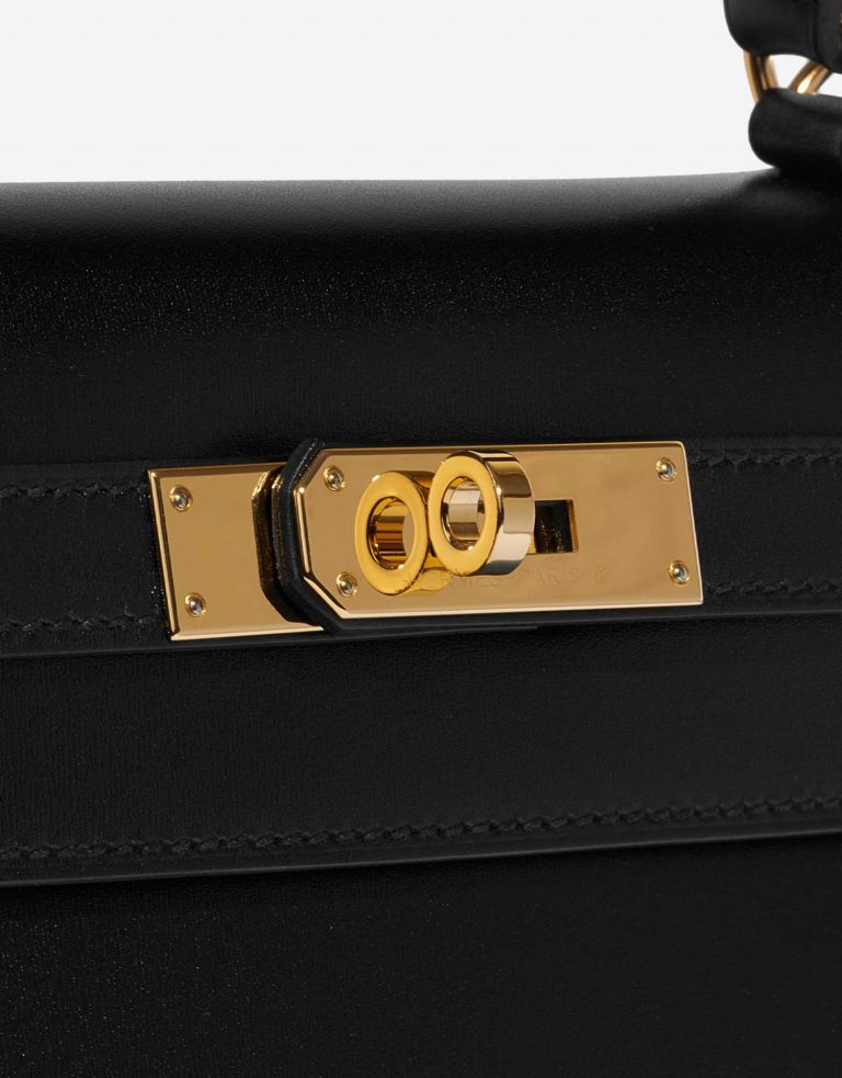 Pre-owned Hermès bag Kelly 28 Box Black Black Front | Sell your designer bag on Saclab.com