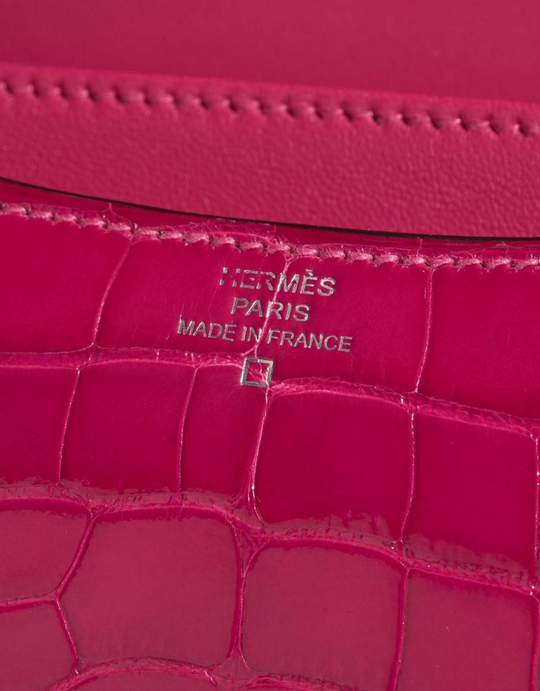 Pre-owned Hermès bag Constance 18 Alligator Framboise Pink Logo | Sell your designer bag on Saclab.com