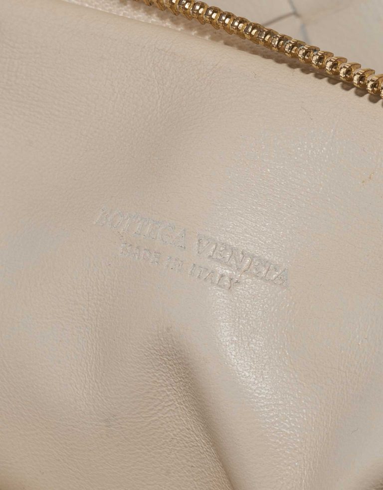 Gebrauchte Bottega Veneta Tasche Twist Medium Lammleder Chalk Beige Logo | Verkaufen Sie Ihre Designer-Tasche auf Saclab.com