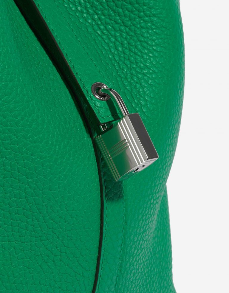 Pre-owned Hermès bag Picotin 22 Taurillon Clemence Bambou / Vert Bosphore Green Front | Sell your designer bag on Saclab.com