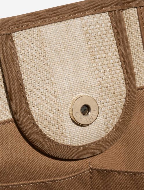 Pre-owned Chanel bag Deauville Medium Canvas Beige Beige Closing System | Sell your designer bag on Saclab.com
