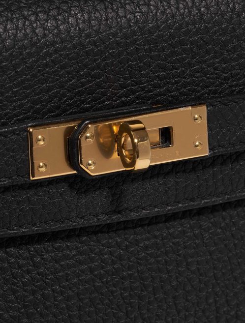 Gebrauchte Hermès Tasche Kelly 25 Togo Schwarz Schwarz Verschluss-System | Verkaufen Sie Ihre Designer-Tasche auf Saclab.com
