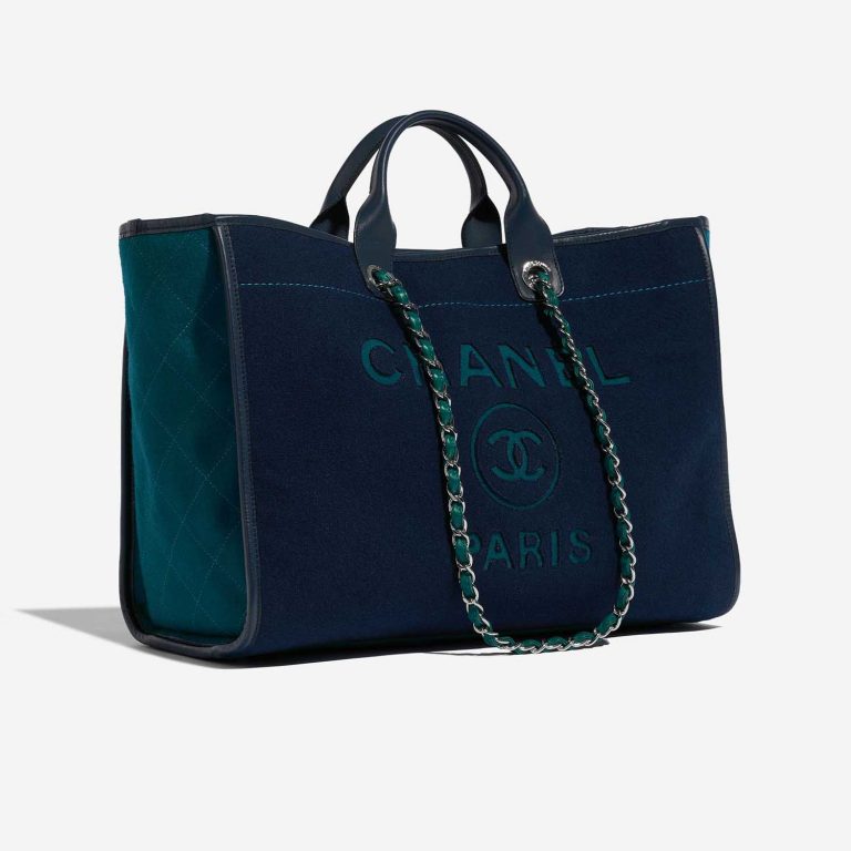 Gebrauchte Chanel Tasche Deauville Large Wool Blue / Turquoise Blue Side Front | Verkaufen Sie Ihre Designer-Tasche auf Saclab.com