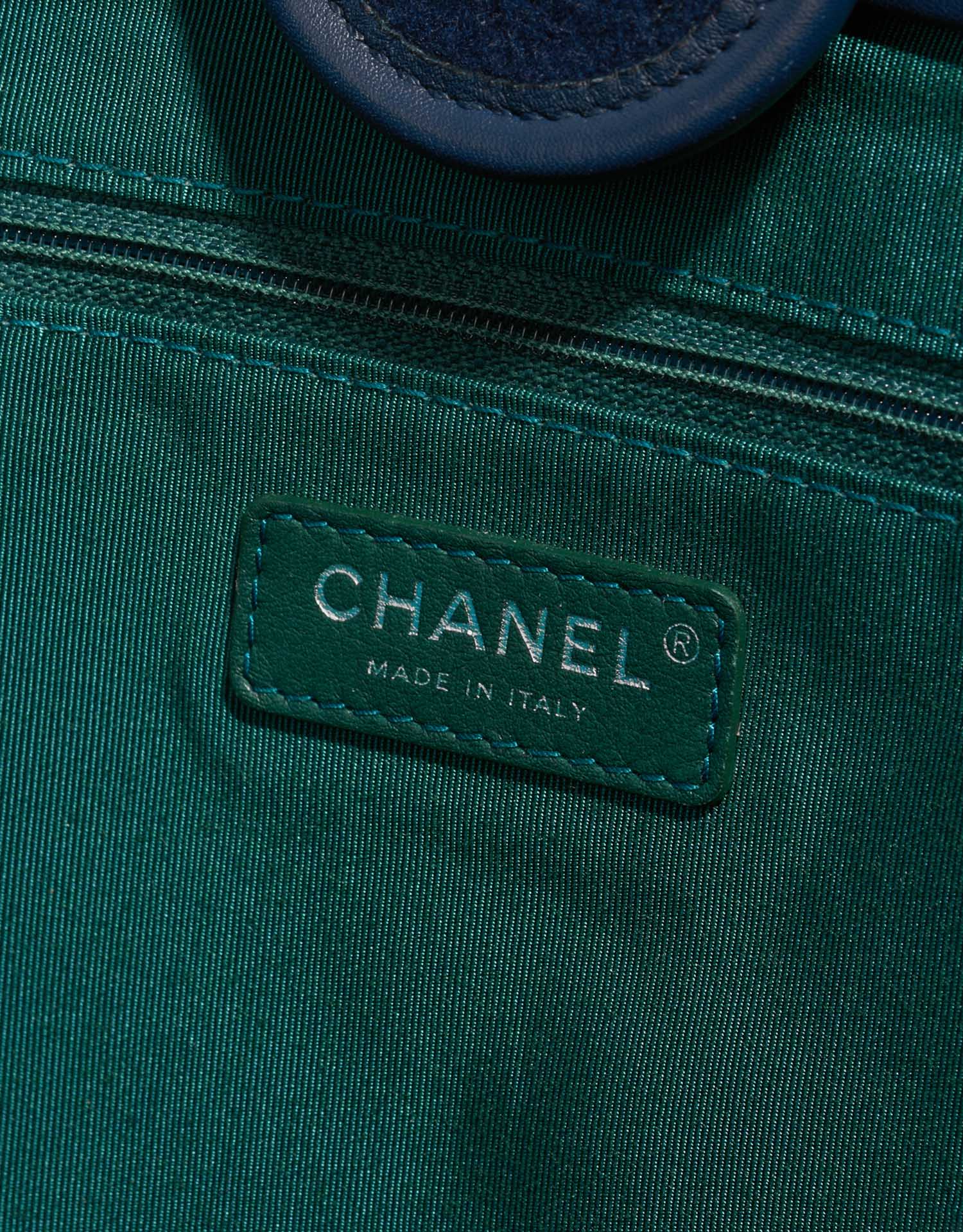 Pre-owned Chanel bag Deauville Large Wool Blue / Turquoise Blue Logo | Sell your designer bag on Saclab.com