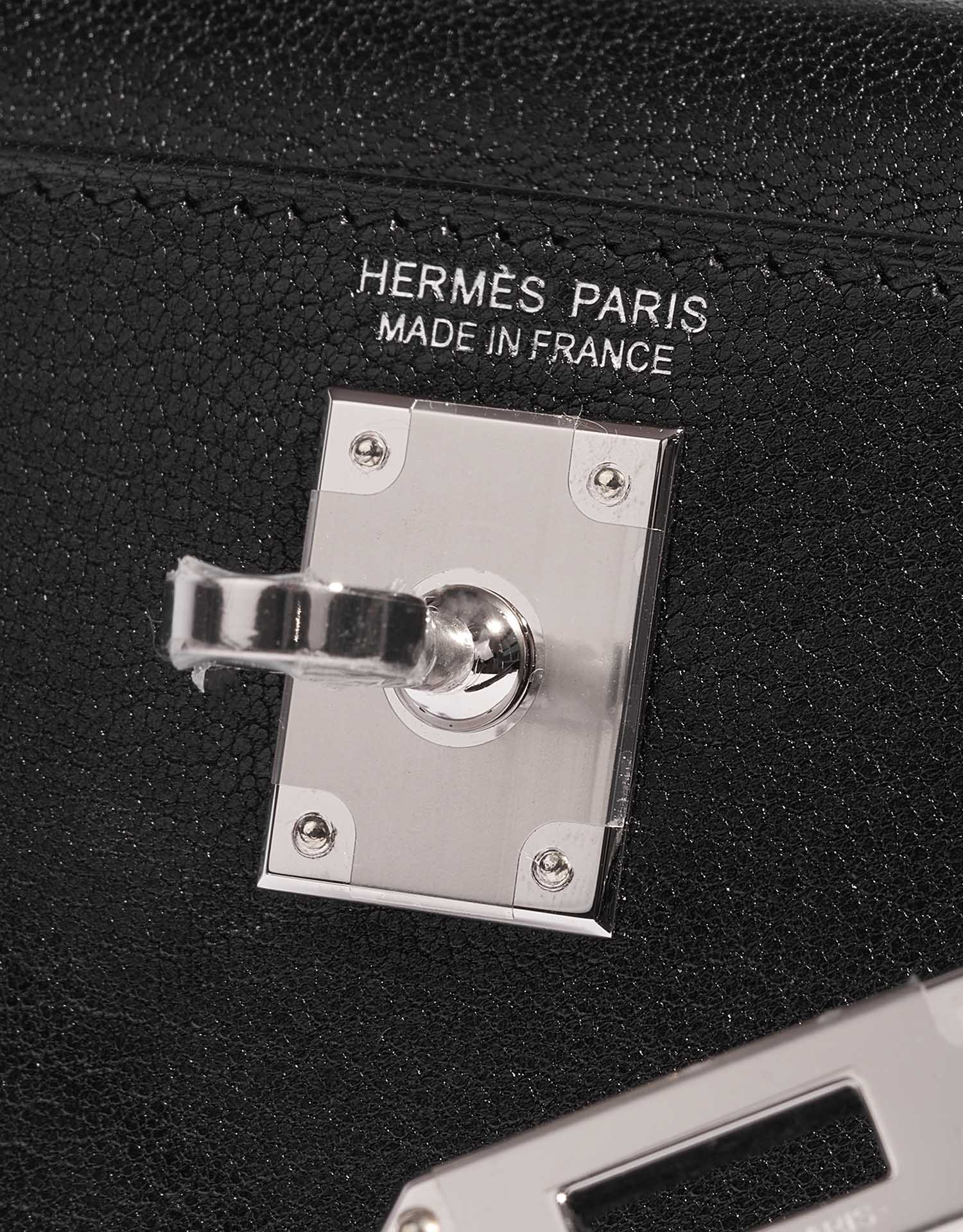 Gebrauchte Hermès Tasche Kelly Mini Chèvre Chamkila Schwarz Schwarz Logo | Verkaufen Sie Ihre Designer-Tasche auf Saclab.com
